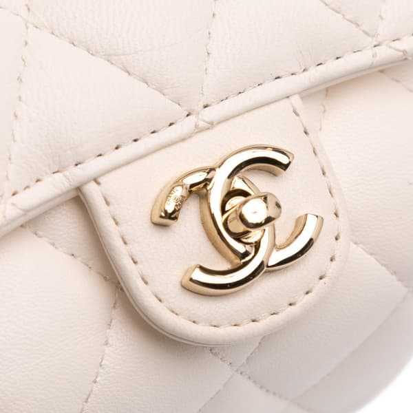 Pre-owned Chanel Quilted Lambskin Foldable Jewelry Box with Chain White