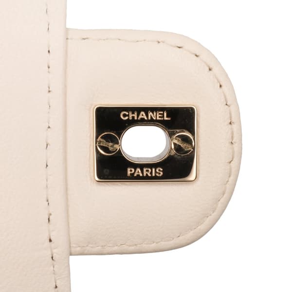 Pre-owned Chanel Quilted Lambskin Foldable Jewelry Box with Chain White