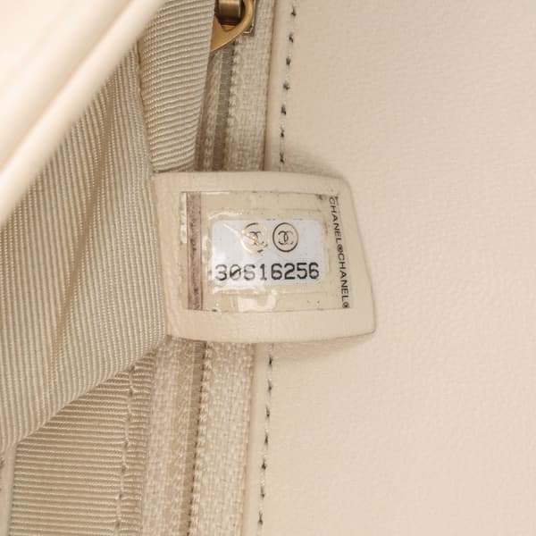 Pre-owned Chanel Medium Quilted Lambskin CC Coin Flap White