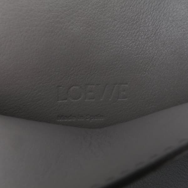 Pre-owned LOEWE Calfskin Dice Pocket Crossbody Gray