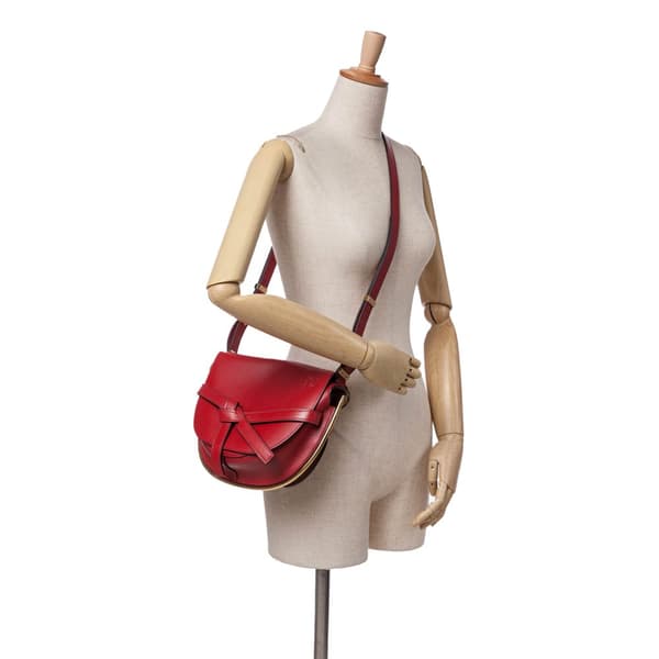 Pre-owned LOEWE Small Leather Metal Gate Crossbody Red