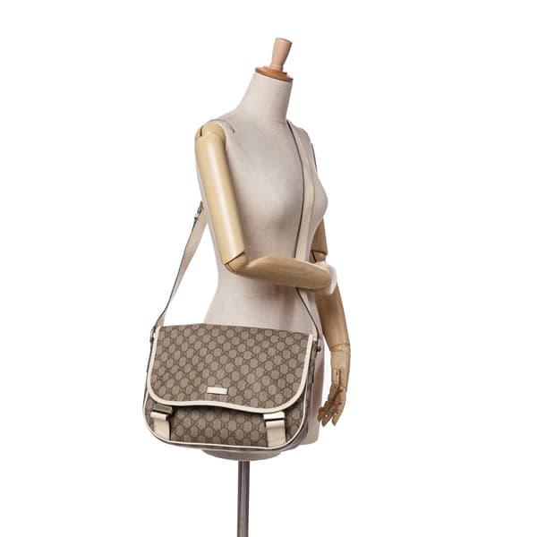 Pre-owned Gucci GG Supreme Messenger Bag Brown