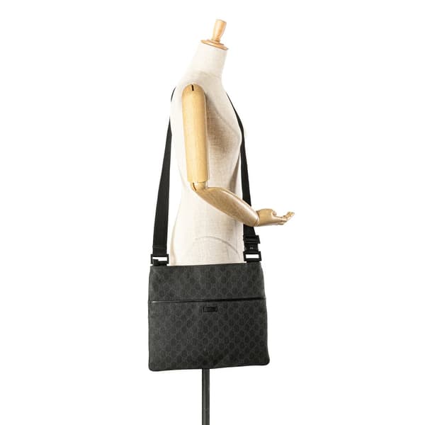 Pre-owned Gucci GG Supreme Crossbody Black