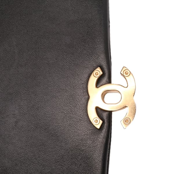 Pre-owned Chanel Mini Quilted Lambskin Lacquered Chain Flap Black