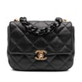Pikkukuva 1 / 10: Pre-owned Chanel Mini Quilted Lambskin Lacquered Chain Flap Black