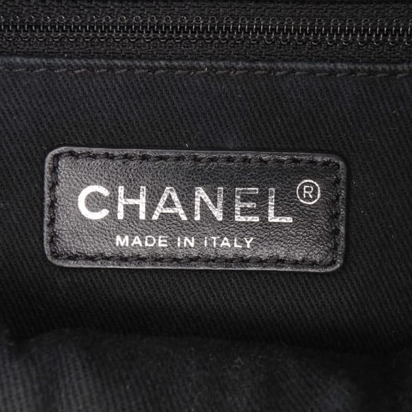 Pre-owned Chanel Medium Glazed Calfskin Duo Color Flap Red