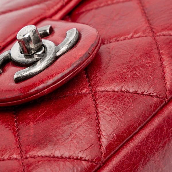 Pre-owned Chanel Medium Glazed Calfskin Duo Color Flap Red