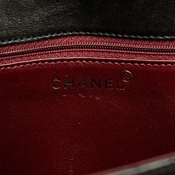Pre-owned Chanel CC Quilted Lambskin Chain Flap Black