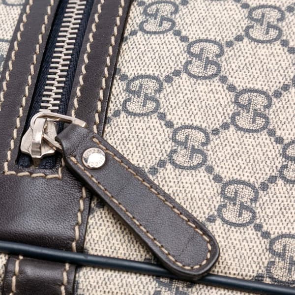 Pre-owned Gucci GG Supreme Crossbody Gray