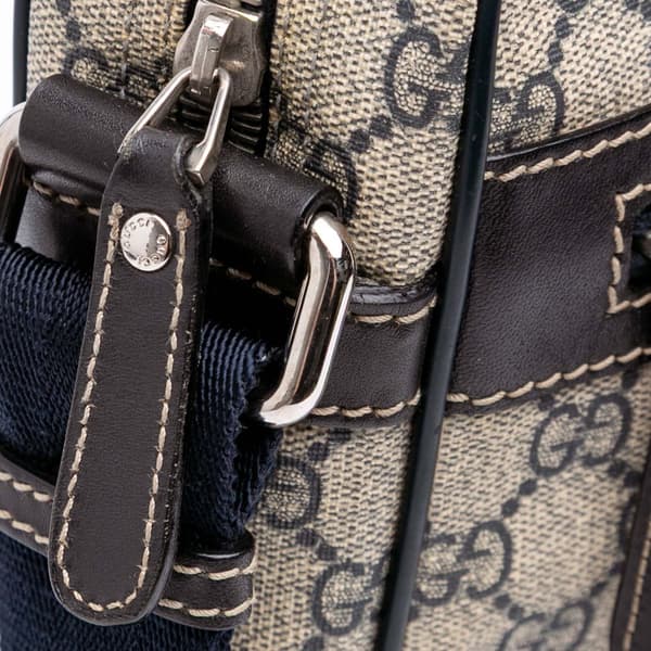 Pre-owned Gucci GG Supreme Crossbody Gray