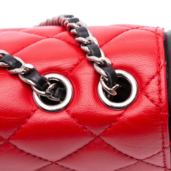 Pre-owned Chanel Medium Bicolor Quilted Lambskin Graphic Flap Red