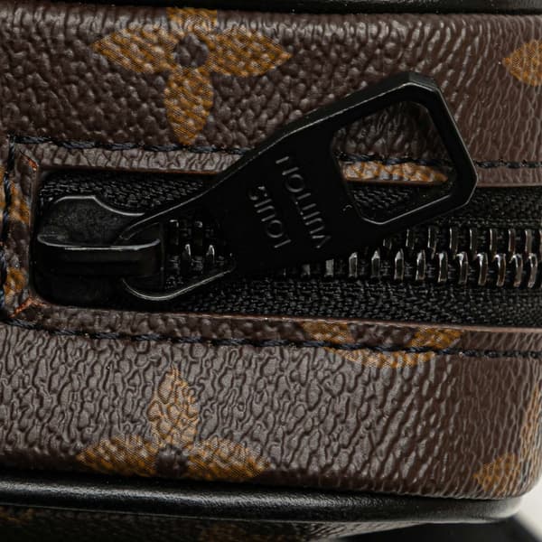 Pre-owned Louis Vuitton Monogram Macassar Christopher Wearable Brown