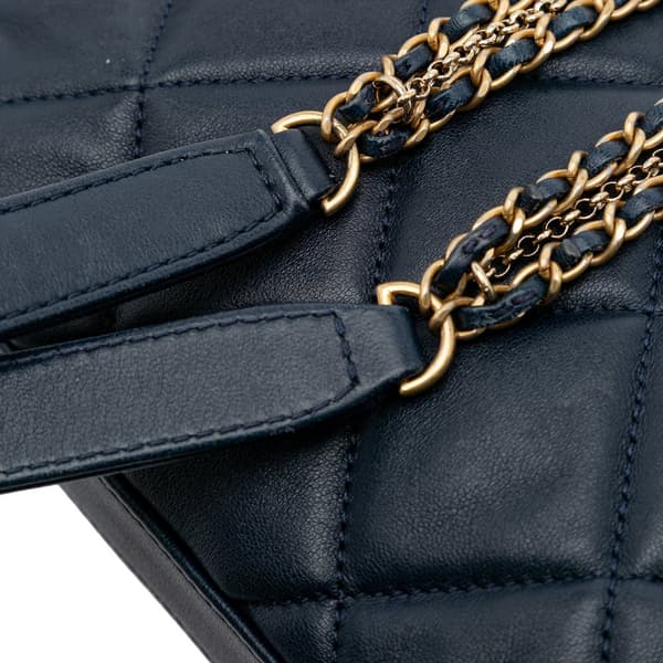 Pre-owned Chanel Mini Quilted Lambskin Crush on Chains Flap Blue