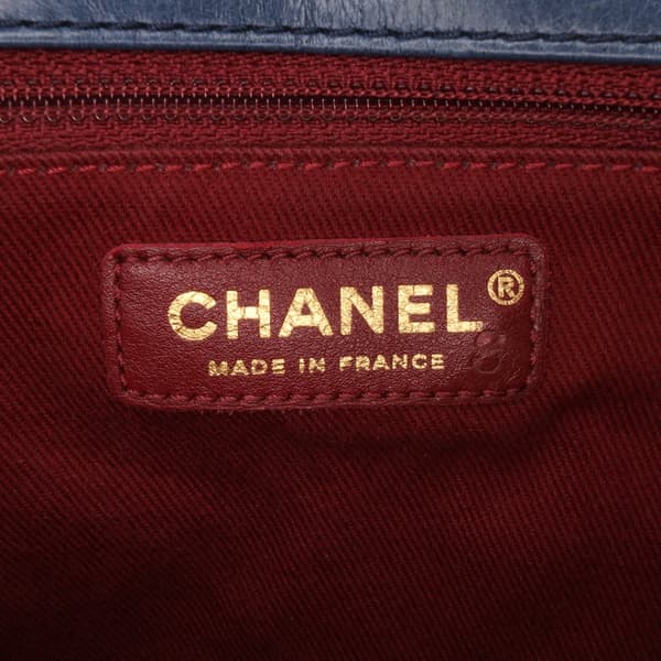 Pre-owned Chanel Medium Quilted Glazed Calfskin Bubble CC Flap Blue