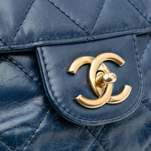 Pre-owned Chanel Medium Quilted Glazed Calfskin Bubble CC Flap Blue