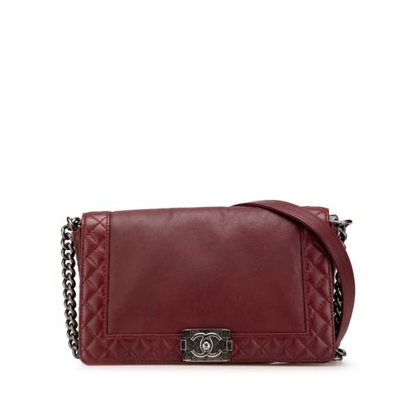 Pre-owned Chanel Medium Calfskin Boy Reverso Flap Red