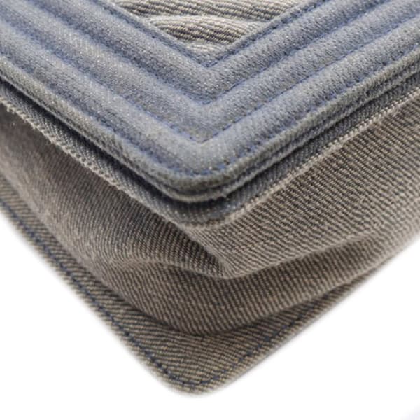 Pre-owned Chanel Old Medium Chevron Denim Boy Flap Blue