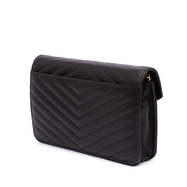 Pre-owned Chanel Goatskin Chevron Statement Wallet On Chain Black