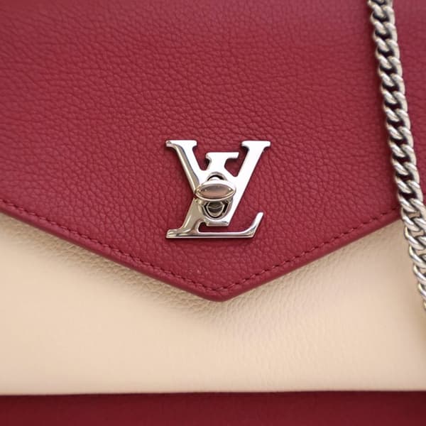 Pre-owned Louis Vuitton Bicolor Leather MyLockMe Chain Pochette Red