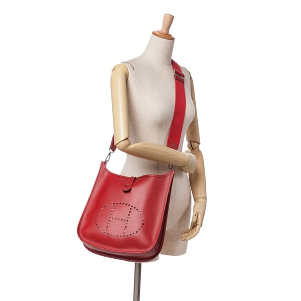 Pre-owned Hermès Clemence Evelyne III 29 PM Red