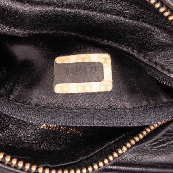 Pre-owned Chanel Mini Quilted Lambskin Camera Crossbody Black