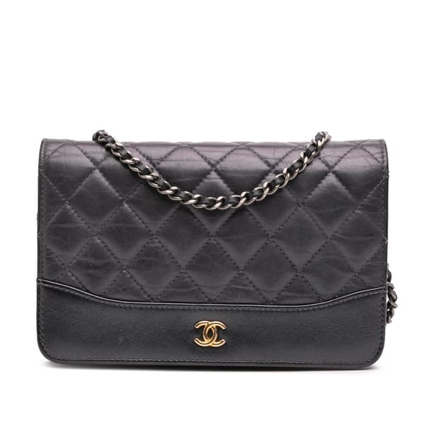Pre-owned Chanel Quilted Aged Calfskin Gabrielle Wallet On Chain Black