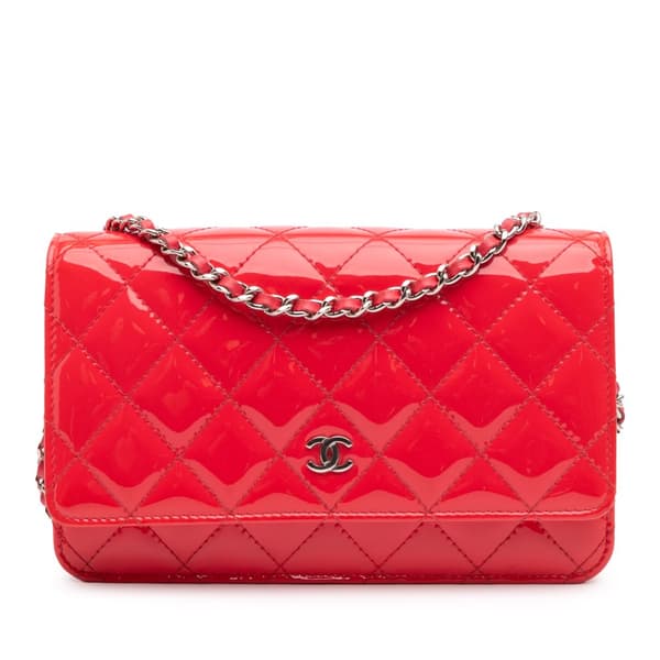 Pre-owned Chanel CC Patent Wallet on Chain Red