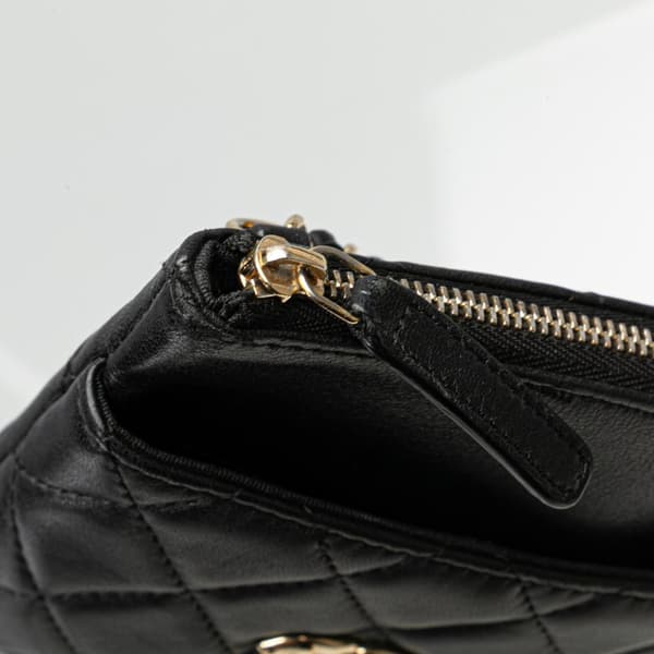 Pre-owned Chanel CC Quilted Lambskin Phone Holder with Chain Black