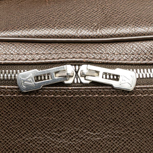 Pre-owned Louis Vuitton Taiga Reporter PM Brown