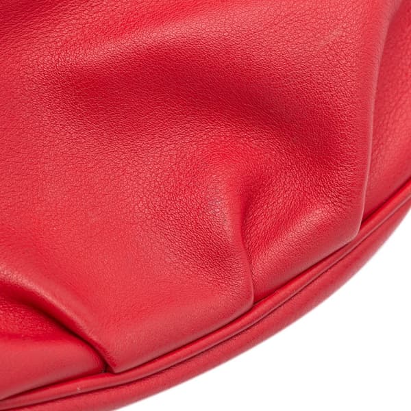Pre-owned Fendi Leather Fendista Pochette Crossbody Red