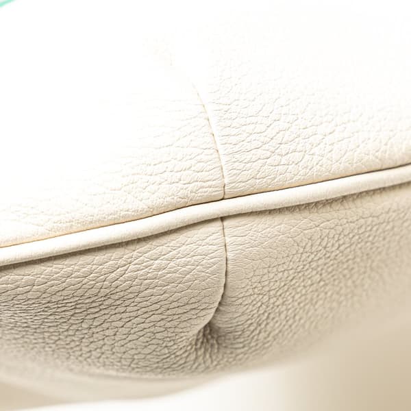 Pre-owned Gucci Leather Logo Half Moon Crossbody White