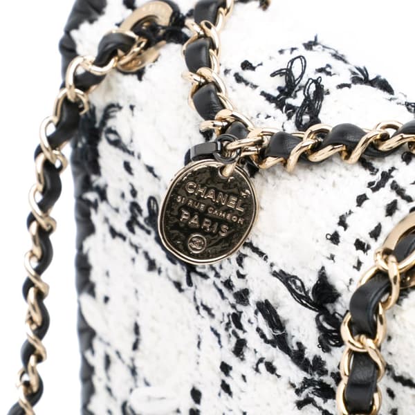Pre-owned Chanel Mini Tweed My Own Frame Flap White