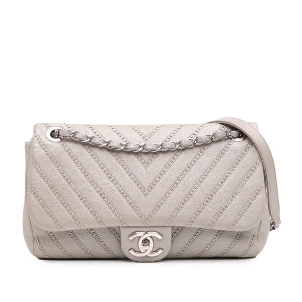 Pre-owned Chanel Medium Chevron Calfskin Stud Wars Flap Silver