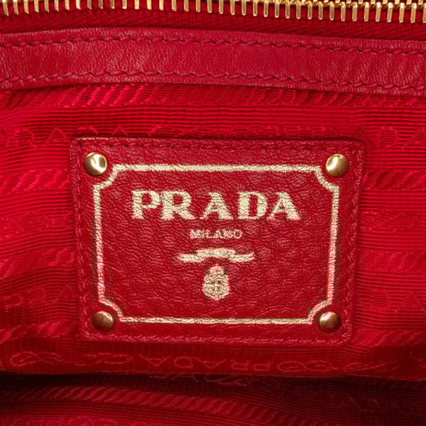 Pre-owned Prada Vitello Daino Double Buckle Messenger Bag Red