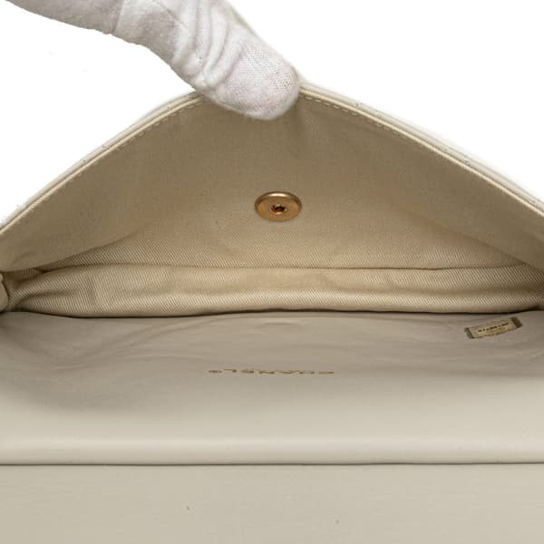 Pre-owned Chanel Quilted Lambskin and Shearling CC Muff Flap White