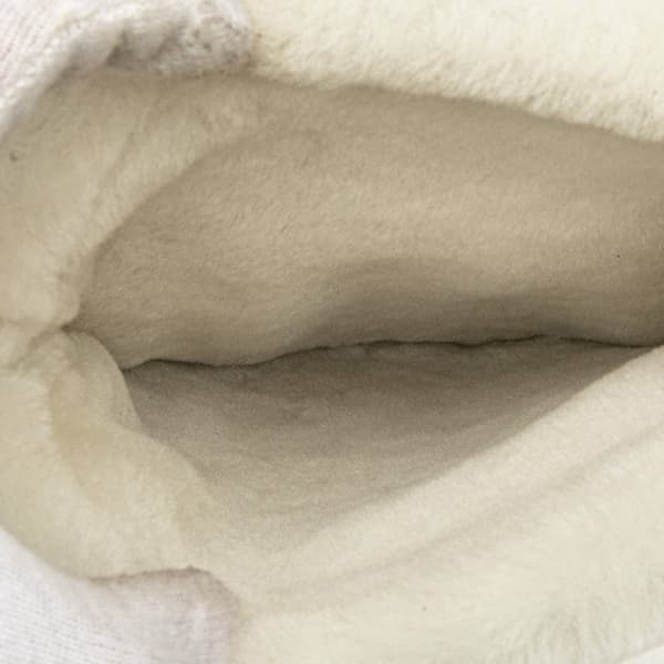 Pre-owned Chanel Quilted Lambskin and Shearling CC Muff Flap White