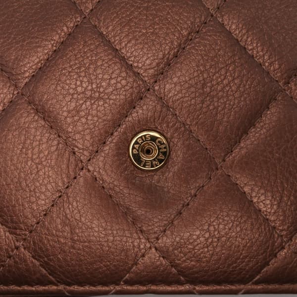 Pre-owned Chanel Mini Classic Metallic Caviar Wallet on Chain Brown