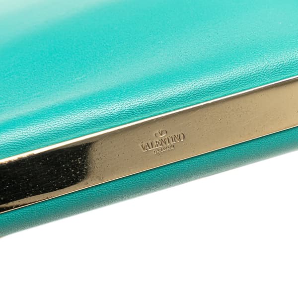 Pre-owned Valentino Leather Rockstud Va Va Voom Clutch on Chain Blue