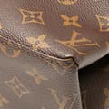 Miniatyrbild 9 av 10: Pre-owned Louis Vuitton Monogram Epi Saint Michel Brown