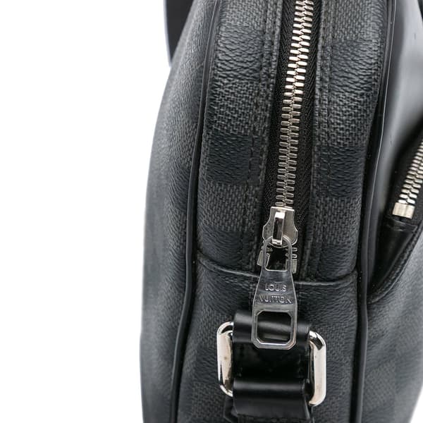 Pre-owned Louis Vuitton Damier Graphite Dayton Reporter PM Black
