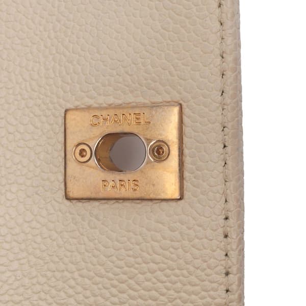 Pre-owned Chanel Caviar Business Affinity Messenger Flap Brown