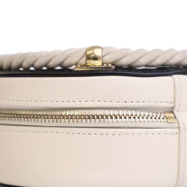 Pre-owned Chanel Calfskin En Vogue Round Crossbody Black