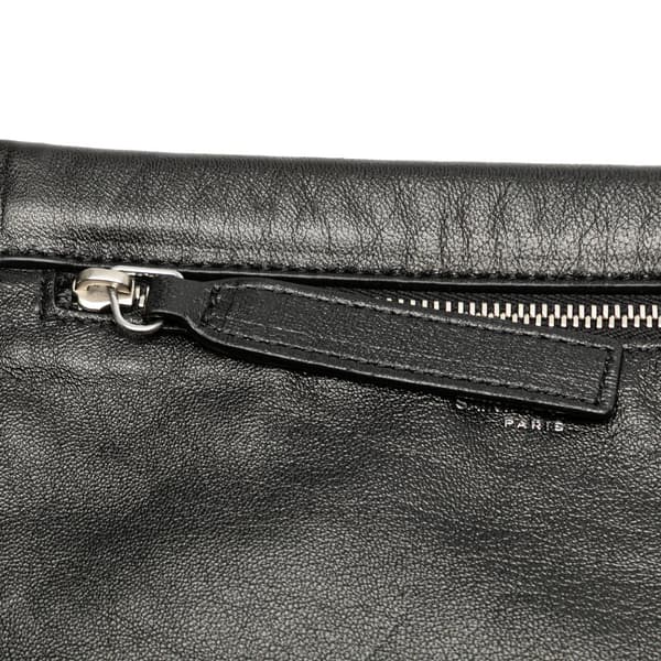 Pre-owned Saint Laurent Antiqued Lambskin Sid Flat Crossbody Black
