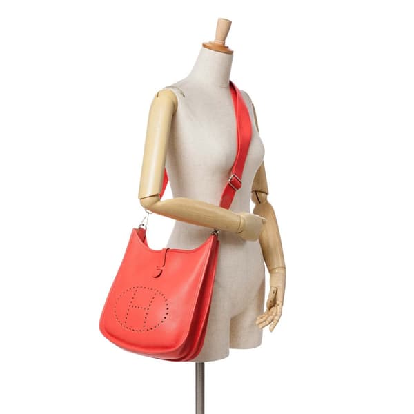 Pre-owned Hermès Clemence Evelyne III 29 PM Red