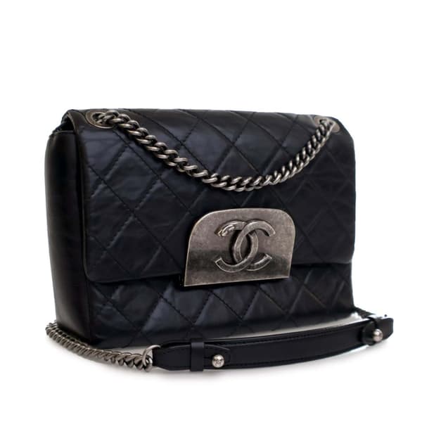 Pre-owned Chanel Quilted Aged Calfskin CC Square Flap Black