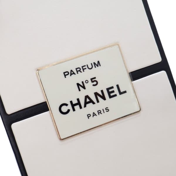 Pre-owned Chanel Calfskin Chanel No.5 Perfume Box Evening Clutch White