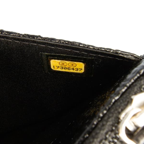 Pre-owned Chanel CC Quilted Crinkled Patent Wallet On Chain Black