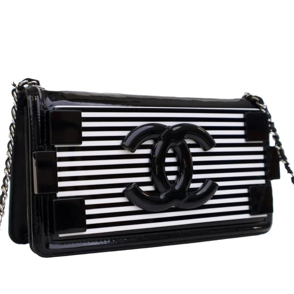 Pre-owned Chanel Patent and Acrylic Striped Boy Brick Horizontal Flap Black