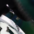 Pikkukuva 5 / 10: Pre-owned Chanel PVC and Metallic Lambskin CC Filigree Round Clutch with Chain Green