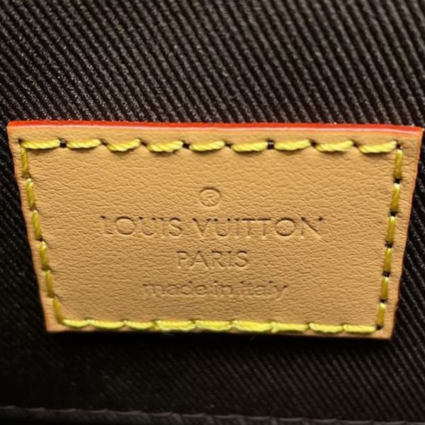 Pre-owned Louis Vuitton Monogram Craggy Envelope Wearable Wallet White